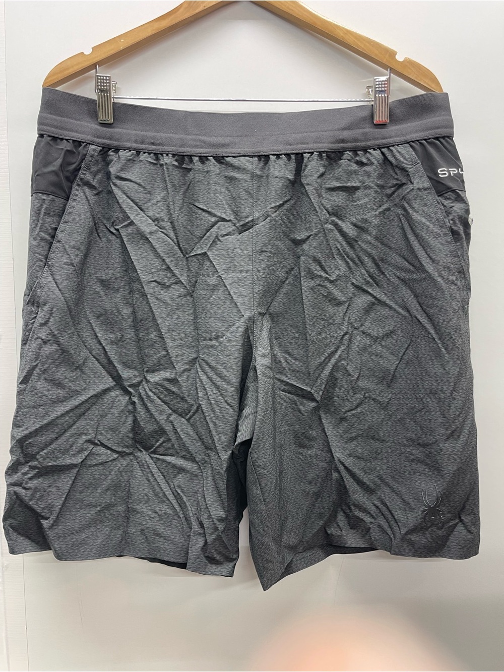 Spyder Active Proweb Soft Shell model, featuring a quick-dry‎ material